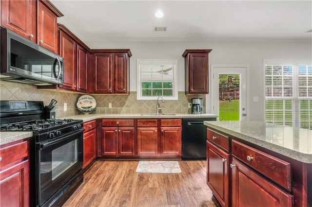 130 Northwood Creek Way, Oxford, GA 30054