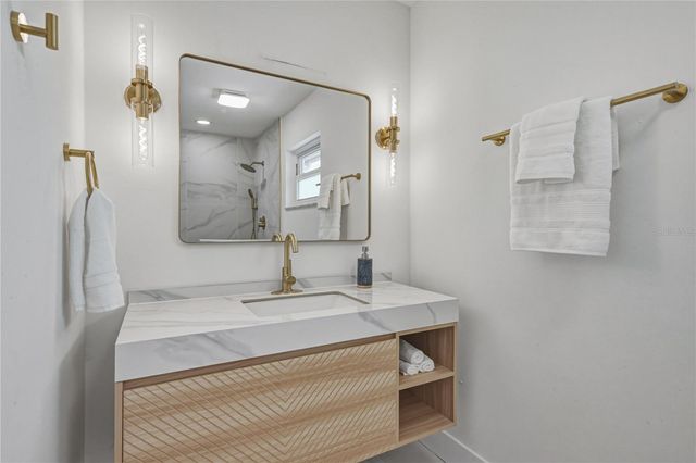 3810 18TH AVENUE W, Bradenton, FL 34205