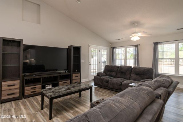 321 Barbara Drive, New Bern, NC 28562