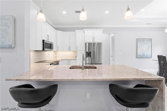 348 14th AVE NE, Naples, FL 34120