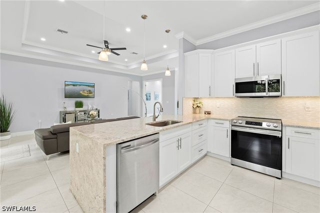 348 14th AVE NE, Naples, FL 34120