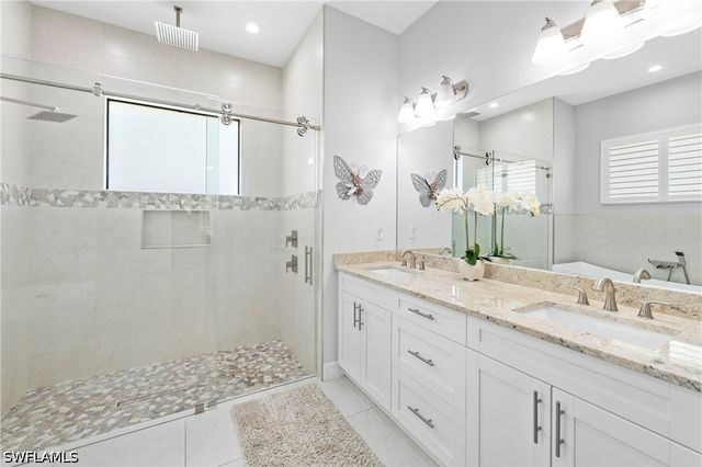 348 14th AVE NE, Naples, FL 34120