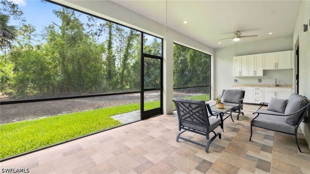 348 14th AVE NE, Naples, FL 34120