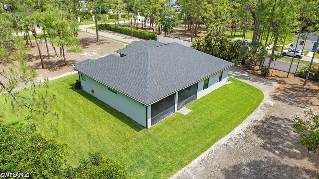 348 14th AVE NE, Naples, FL 34120