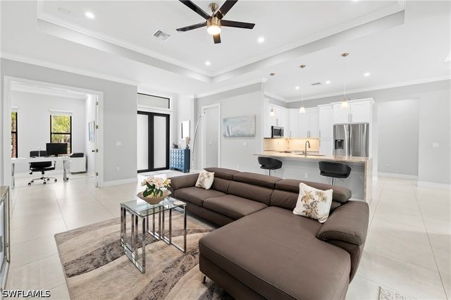 348 14th AVE NE, Naples, FL 34120