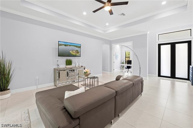 348 14th AVE NE, Naples, FL 34120