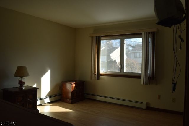 27 3Rd Ave, Roseland Boro, NJ 07068