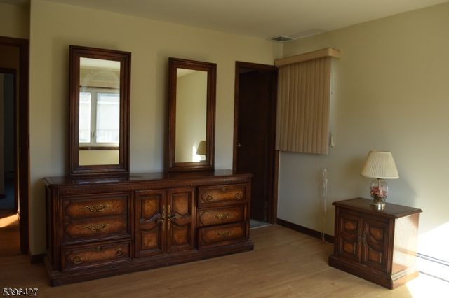 27 3Rd Ave, Roseland Boro, NJ 07068