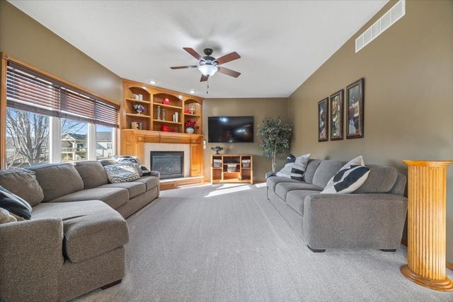 2206 NE Bel Aire Drive, Ankeny, IA 50021