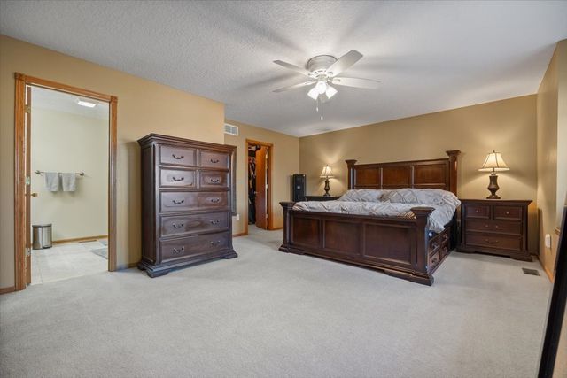 2206 NE Bel Aire Drive, Ankeny, IA 50021