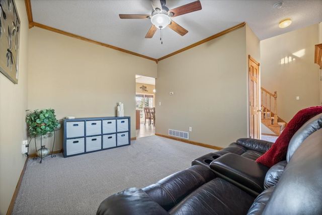 2206 NE Bel Aire Drive, Ankeny, IA 50021