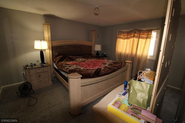 8024 James Avenue N, Brooklyn Park, MN 55444