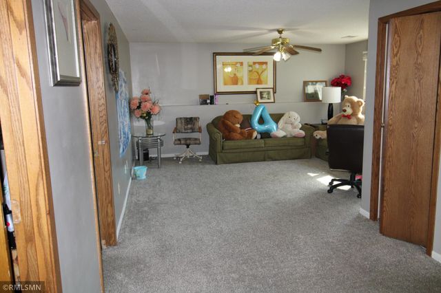 8024 James Avenue N, Brooklyn Park, MN 55444