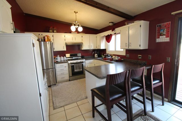 8024 James Avenue N, Brooklyn Park, MN 55444