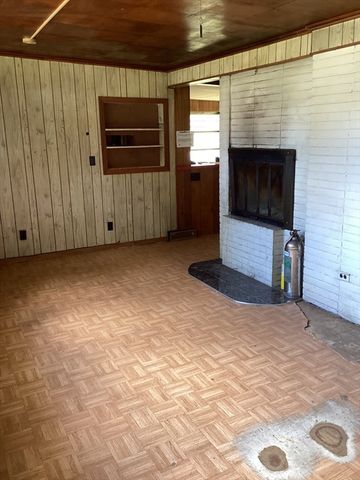 11 Montauk, Brockton, MA 02301