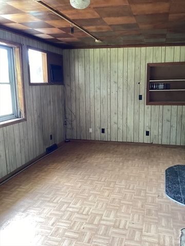11 Montauk, Brockton, MA 02301