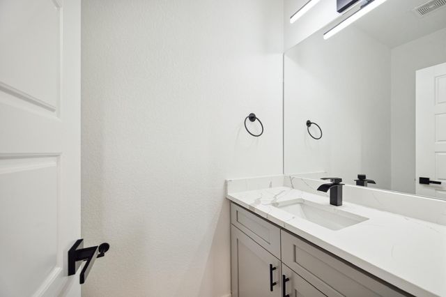 3430 Mount Pleasant Street B, Houston, TX 77021