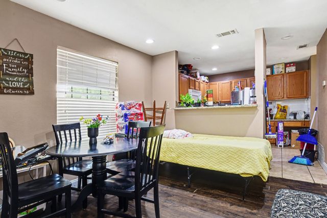 1024 Old Barn Lane, Mesquite, TX 75149