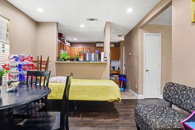 1024 Old Barn Lane, Mesquite, TX 75149