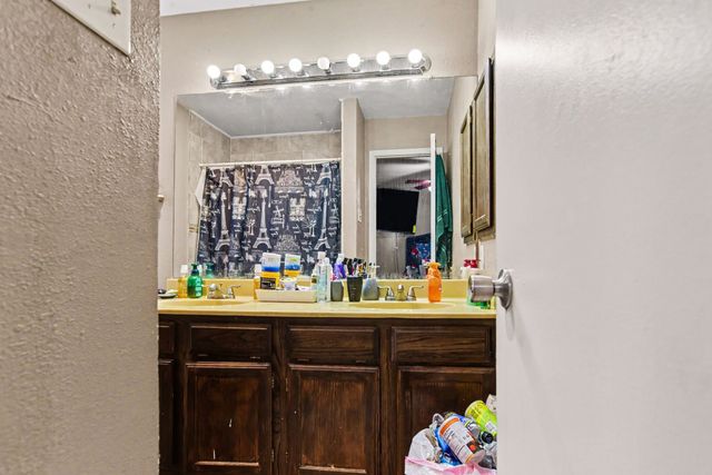 1024 Old Barn Lane, Mesquite, TX 75149