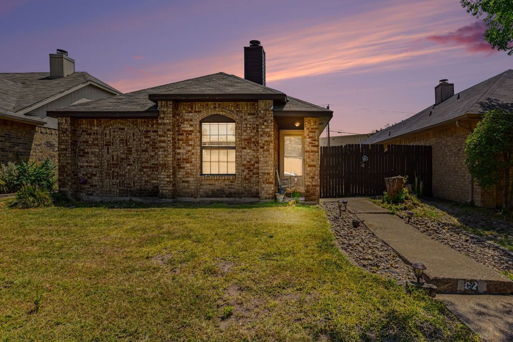 1024 Old Barn Lane, Mesquite, TX 75149