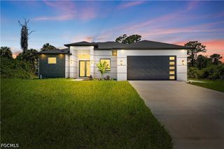 3621 4th ST W, Lehigh Acres, FL 33971