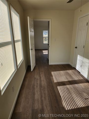 512 S 38th West Avenue, Tulsa, OK 74127