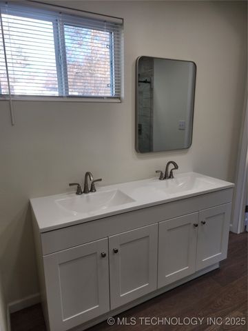 512 S 38th West Avenue, Tulsa, OK 74127