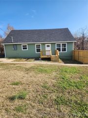 512 S 38th West Avenue, Tulsa, OK 74127