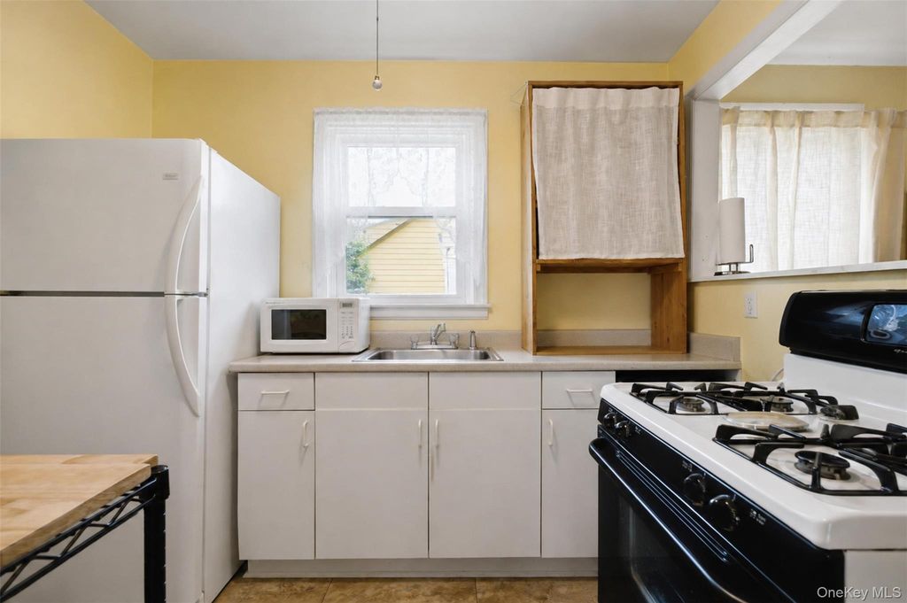 24 Round Lake Avenue, Monroe, NY 10950 — photo 5