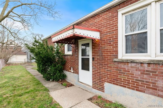 1145 Whitney Avenue, Niagara Falls, NY 14301