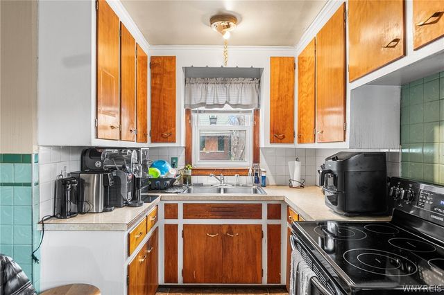 1145 Whitney Avenue, Niagara Falls, NY 14301