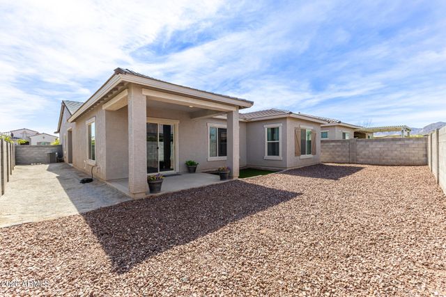 18926 W SOLANO Drive, Litchfield Park, AZ 85340