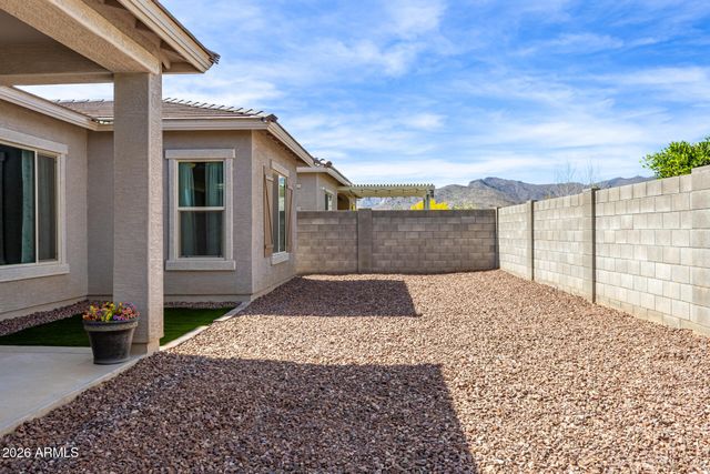 18926 W SOLANO Drive, Litchfield Park, AZ 85340