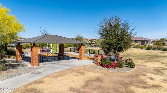 18926 W SOLANO Drive, Litchfield Park, AZ 85340