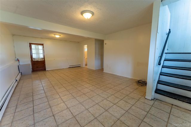 10 Congress Drive, Washingtonville, NY 10992