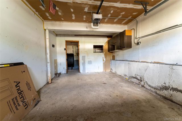 10 Congress Drive, Washingtonville, NY 10992