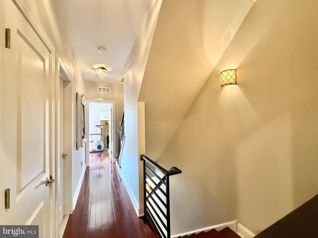 165 W THOMPSON ST, Philadelphia, PA 19122