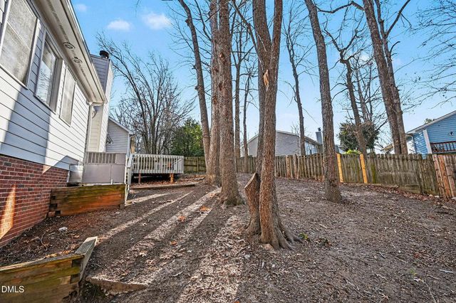 112 Rock Pointe Lane, Cary, NC 27513