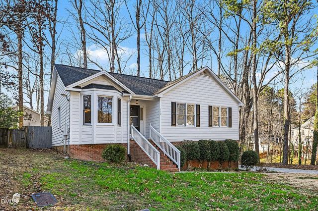 112 Rock Pointe Lane, Cary, NC 27513