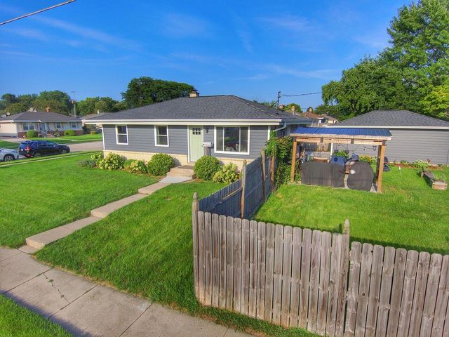 5703 51st AVENUE, Kenosha, WI 53144