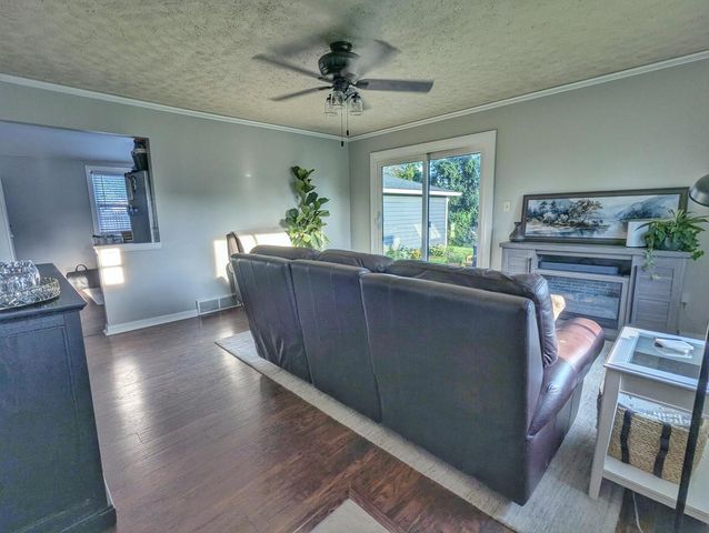 5703 51st AVENUE, Kenosha, WI 53144