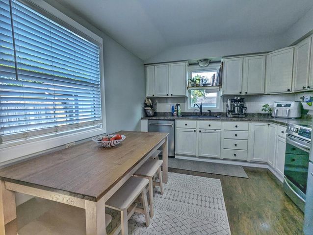 5703 51st AVENUE, Kenosha, WI 53144
