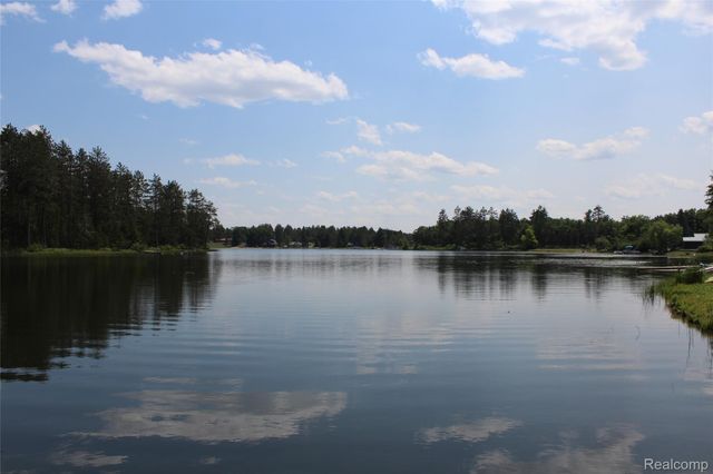 3403 Eggleston Road, Mentor Township, MI 48647