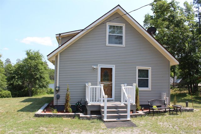 3403 Eggleston Road, Mentor Township, MI 48647