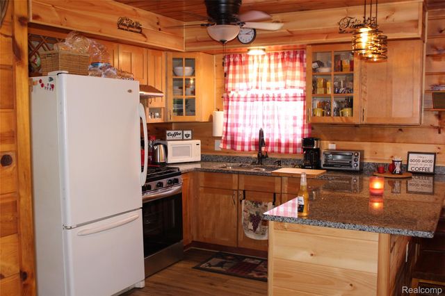 3403 Eggleston Road, Mentor Township, MI 48647