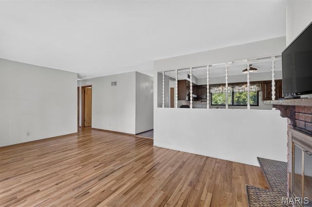 4146 Garvey Drive, Mehlville, MO 63129