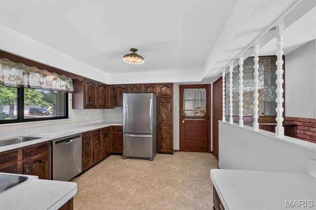 4146 Garvey Drive, Mehlville, MO 63129