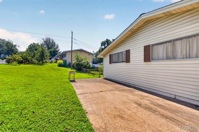 4146 Garvey Drive, Mehlville, MO 63129