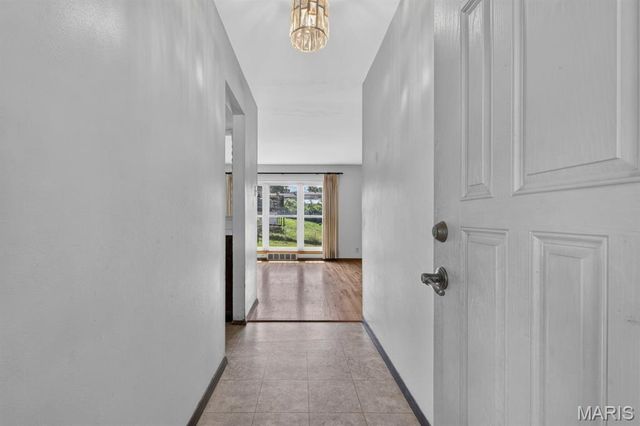 4146 Garvey Drive, Mehlville, MO 63129
